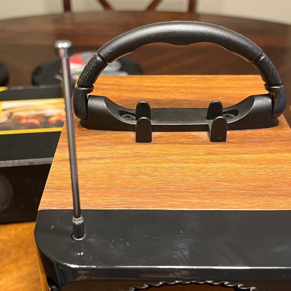 DinDin Bluetooth Portable Speaker 30W - Picture 8 of 9